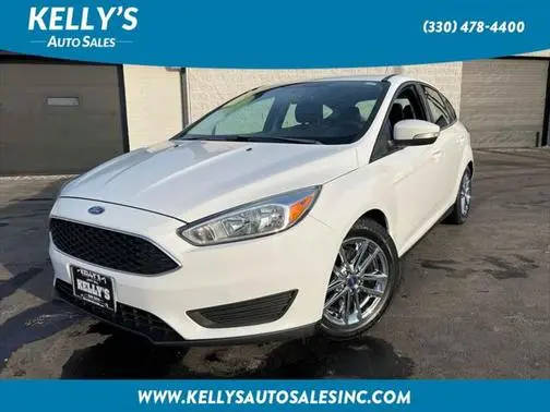 2016 Ford Focus SE FWD photo