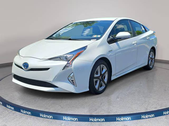 2016 Toyota Prius Three Touring FWD photo