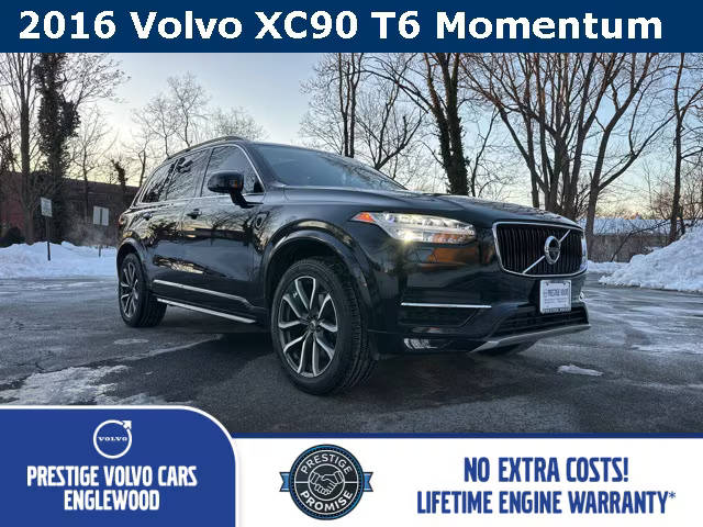2016 Volvo XC90 T6 Momentum AWD photo