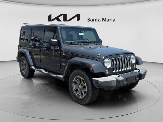 2016 Jeep Wrangler Unlimited Sahara 4WD photo