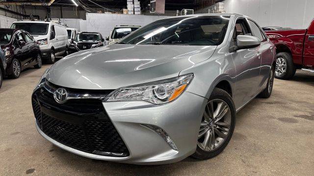 2016 Toyota Camry SE FWD photo