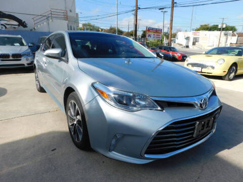 2016 Toyota Avalon XLE Premium FWD photo