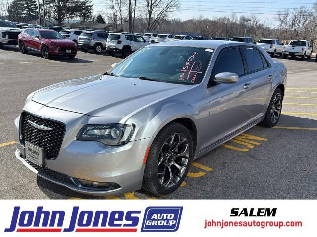 2016 Chrysler 300 300S RWD photo