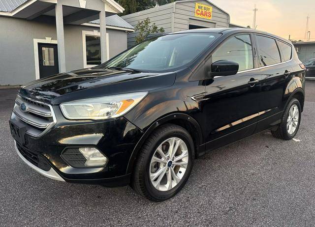 2017 Ford Escape SE FWD photo