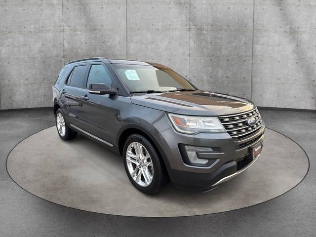 2016 Ford Explorer XLT FWD photo