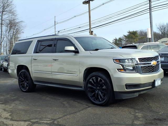 2016 Chevrolet Suburban LT 4WD photo