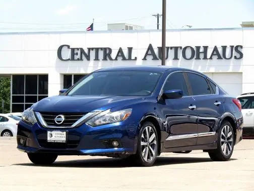 2016 Nissan Altima 2.5 SR FWD photo