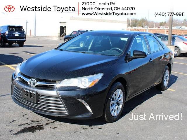2016 Toyota Camry LE FWD photo