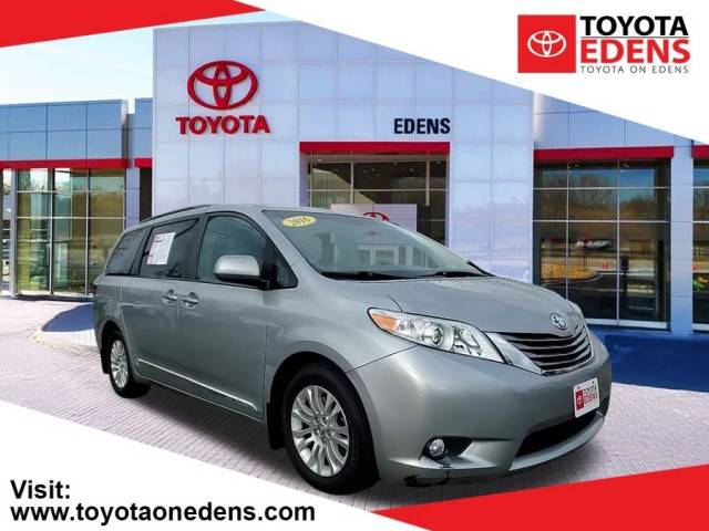 2016 Toyota Sienna XLE Premium FWD photo