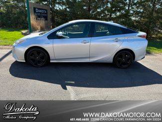 2016 Toyota Prius Three Touring FWD photo