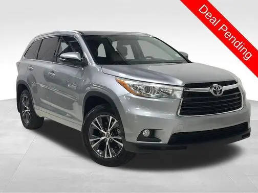 2016 Toyota Highlander XLE AWD photo