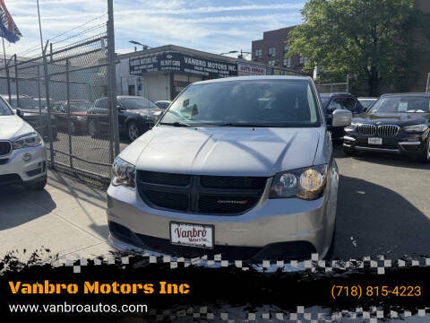 2016 Dodge Grand Caravan SE Plus FWD photo