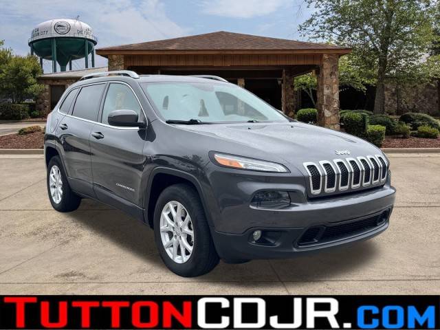 2016 Jeep Cherokee Latitude 4WD photo