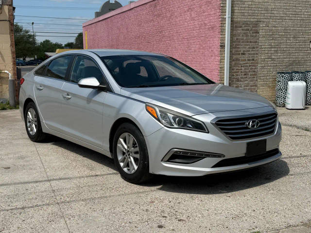 2015 Hyundai Sonata 2.4L SE FWD photo