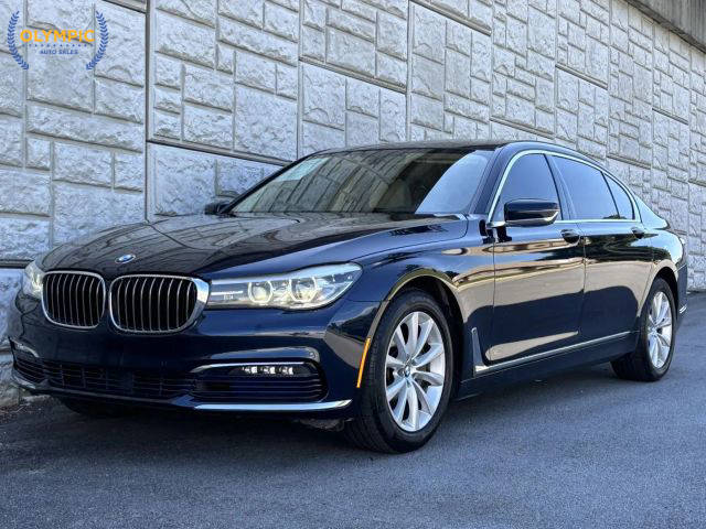 2016 BMW 7 Series 740i RWD photo