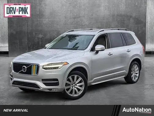 2016 Volvo XC90 T6 Momentum AWD photo