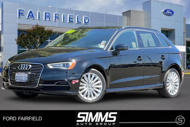 2016 Audi A3 e-tron Premium FWD photo