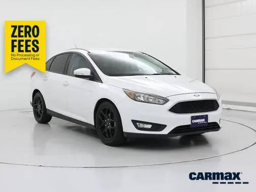 2016 Ford Focus SE FWD photo
