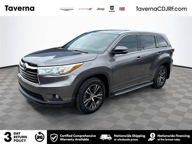 2016 Toyota Highlander XLE FWD photo
