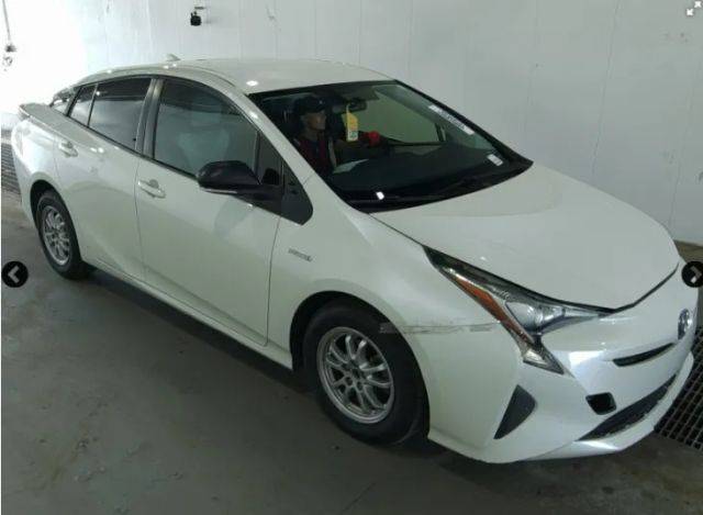 2016 Toyota Prius Two Eco FWD photo