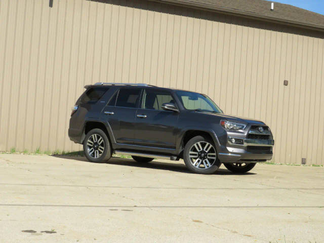2016 Toyota 4Runner Limited 4WD photo