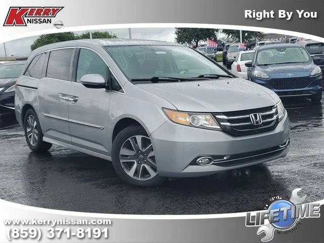 2016 Honda Odyssey Touring Elite FWD photo