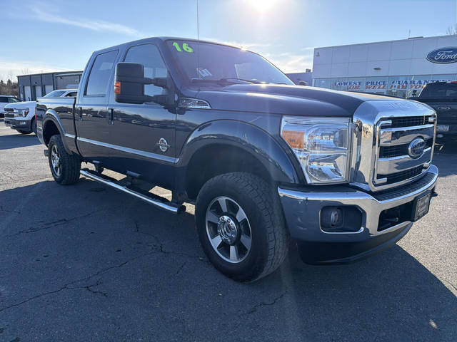 2016 Ford F-250 Super Duty Lariat 4WD photo