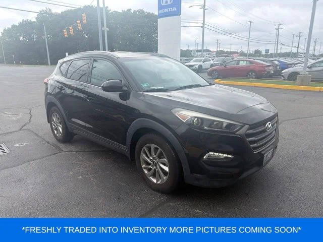 2016 Hyundai Tucson SE AWD photo