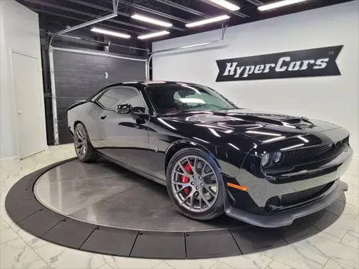 2016 Dodge Challenger SRT Hellcat RWD photo