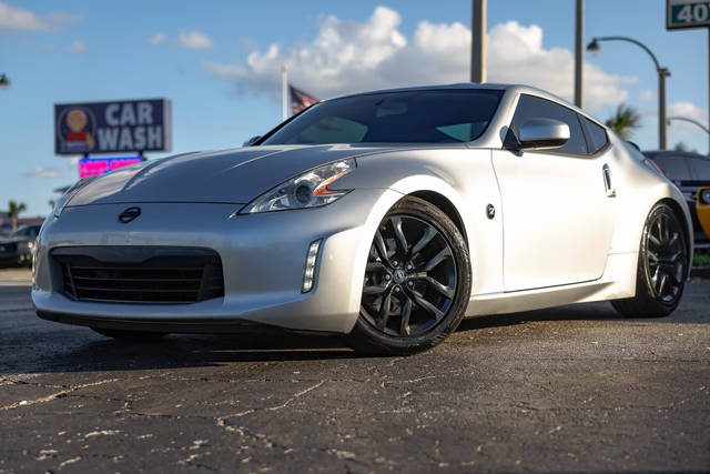 2015 Nissan 370Z  RWD photo