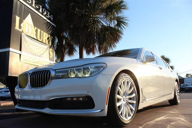 2016 BMW 7 Series 740i RWD photo