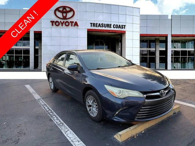 2016 Toyota Camry LE FWD photo