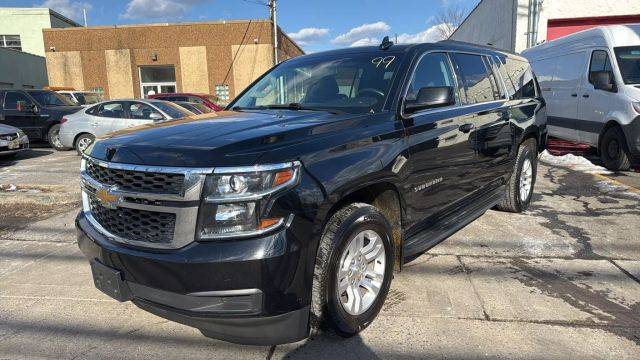 2016 Chevrolet Suburban LS 4WD photo