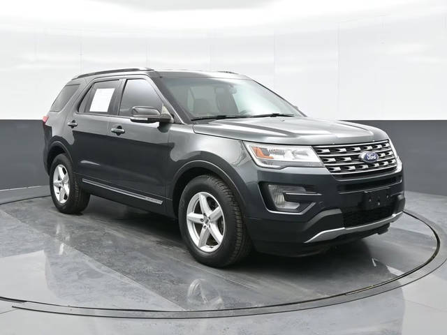 2016 Ford Explorer XLT 4WD photo