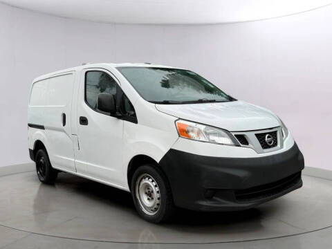 2015 Nissan NV200 SV FWD photo