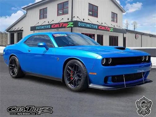 2016 Dodge Challenger SRT Hellcat RWD photo