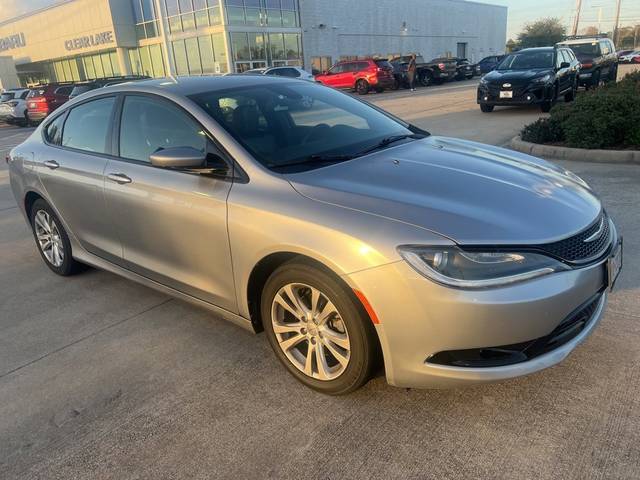 2015 Chrysler 200 S FWD photo