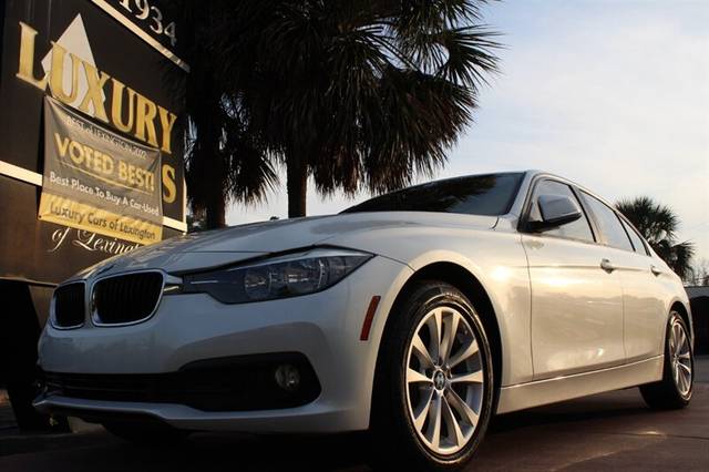 2016 BMW 3 Series 320i RWD photo