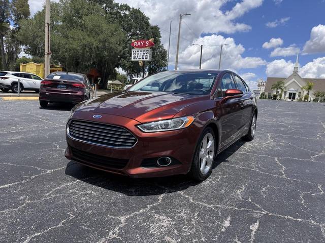 2016 Ford Fusion SE FWD photo