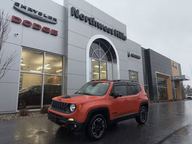 2016 Jeep Renegade Trailhawk 4WD photo