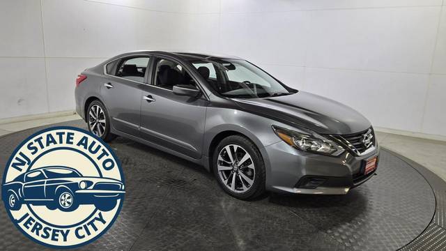 2016 Nissan Altima 2.5 SR FWD photo
