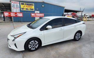 2016 Toyota Prius Four FWD photo