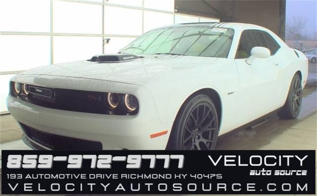 2016 Dodge Challenger R/T Plus Shaker RWD photo