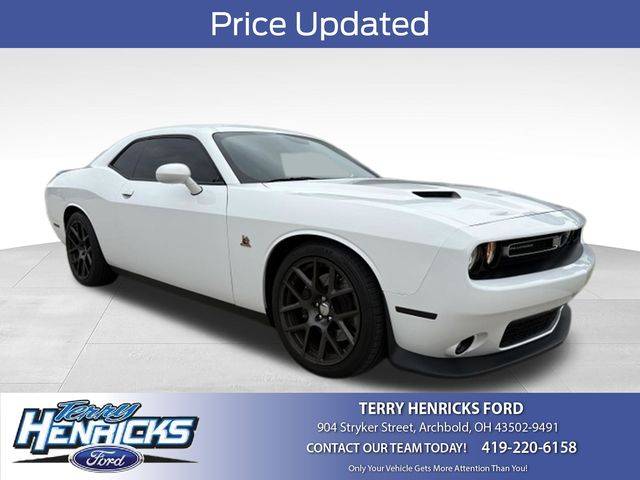 2016 Dodge Challenger R/T Scat Pack RWD photo