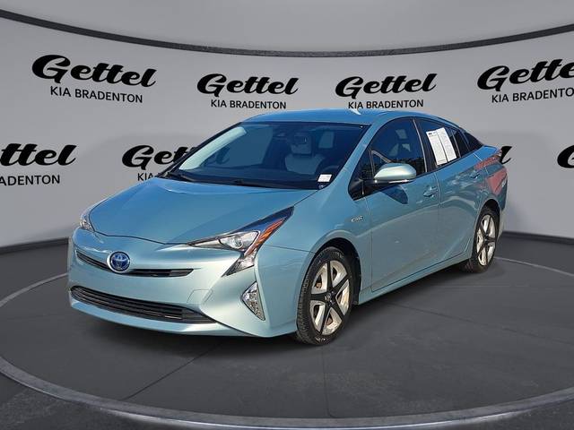 2016 Toyota Prius Three Touring FWD photo