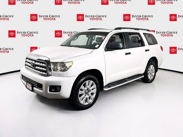 2016 Toyota Sequoia Platinum 4WD photo