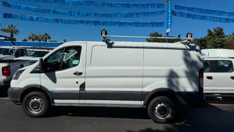 2016 Ford Transit Van  RWD photo