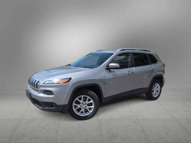 2016 Jeep Cherokee Latitude 4WD photo