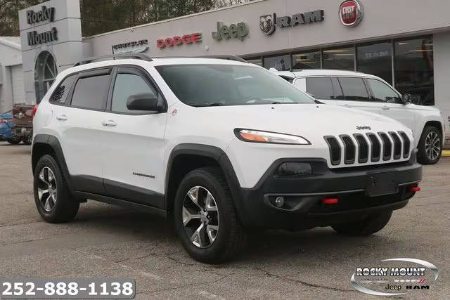 2016 Jeep Cherokee Trailhawk 4WD photo