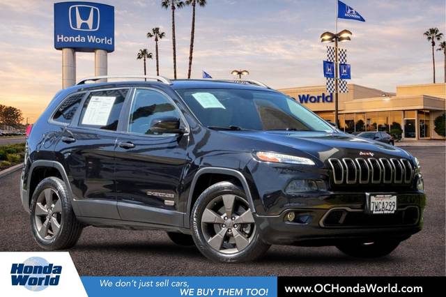 2016 Jeep Cherokee Latitude FWD photo